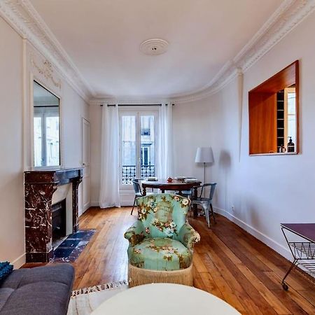 Charmant Appartement Au Coeur De Paris Exteriör bild